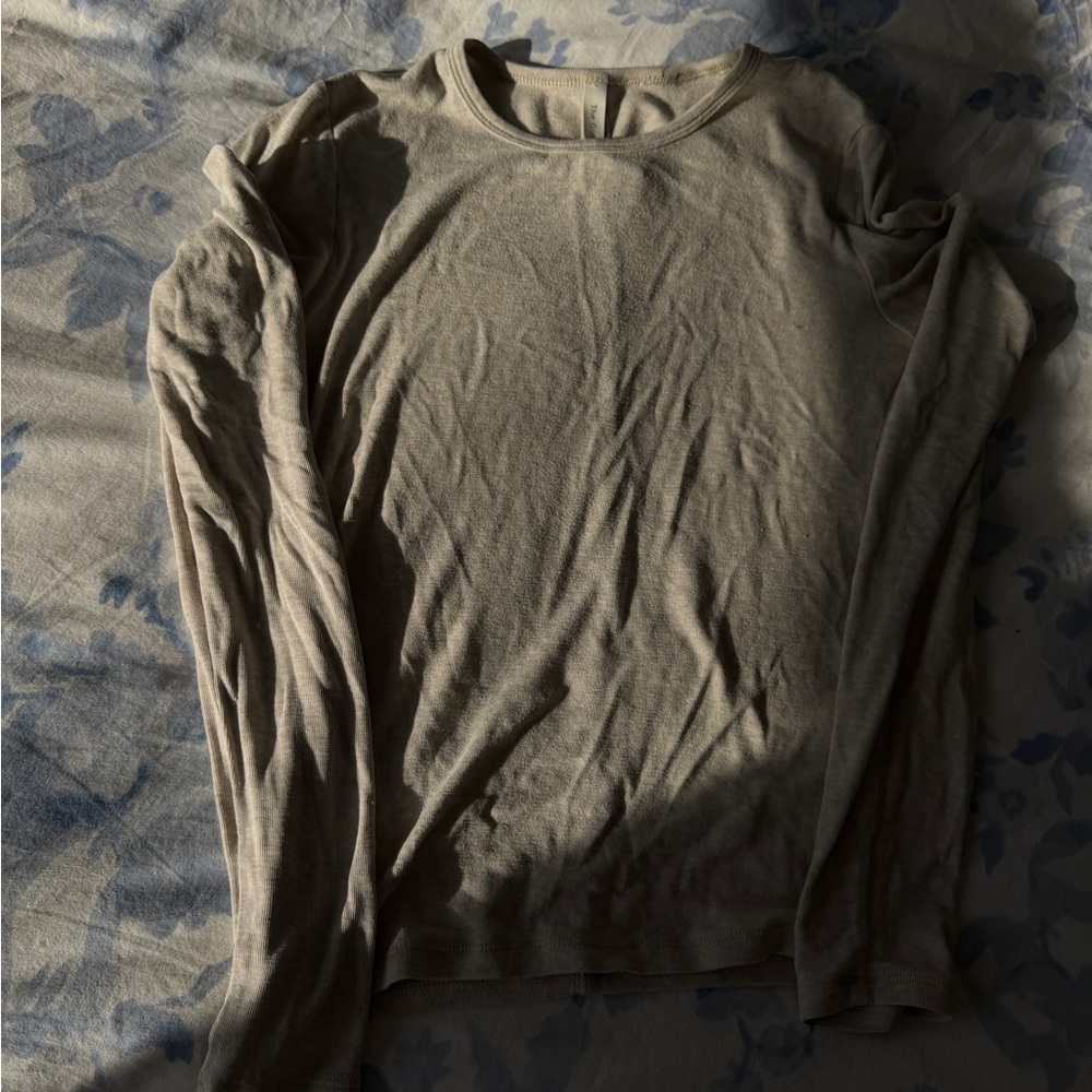 Long Sleeve shirt aritzia